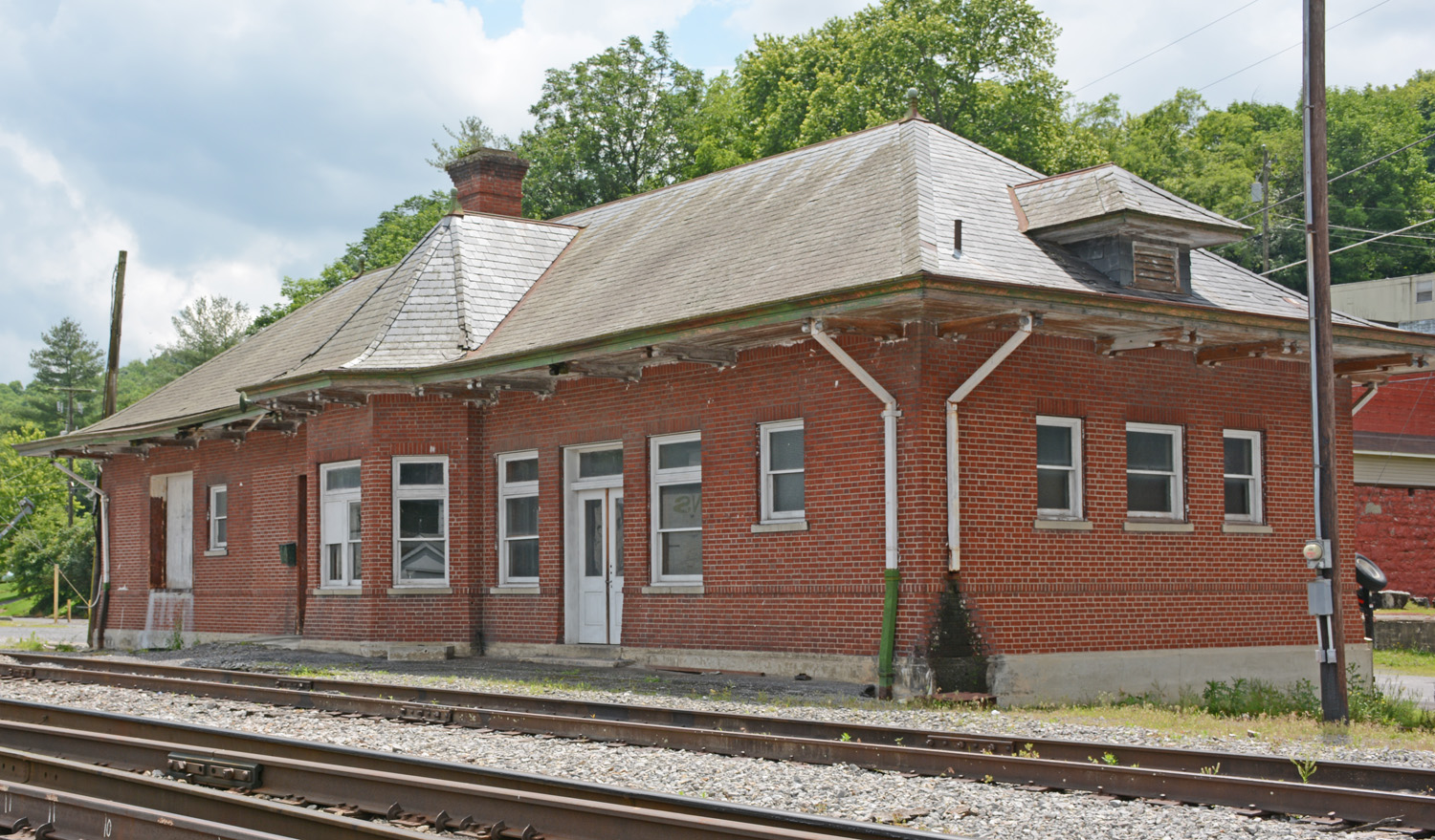 depot